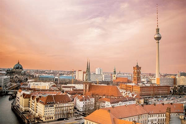 Image for Foreign buyers now outnumber German buyers in Berlin