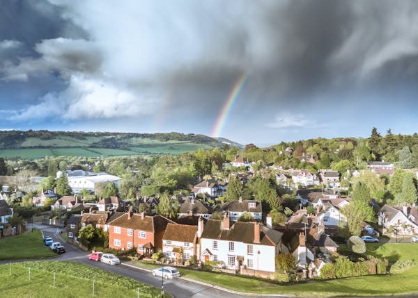 Image for Talking Heads: Chinese buyers have turned to the Home Counties