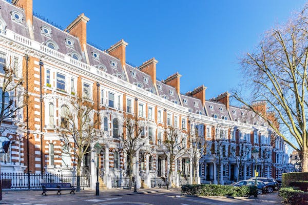 Image for London buyers face slim pickings as vendors sit tight