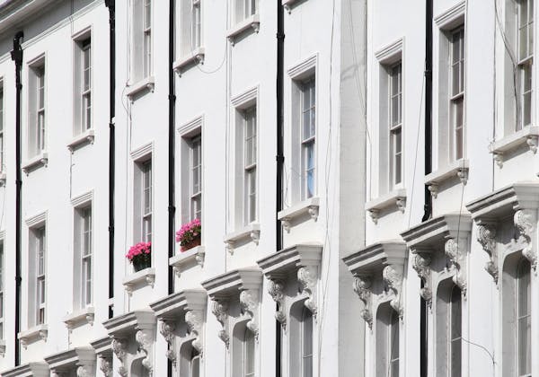 Image for New shortage of property for sale looms, warns London estate agency, as market appraisals drop by a third