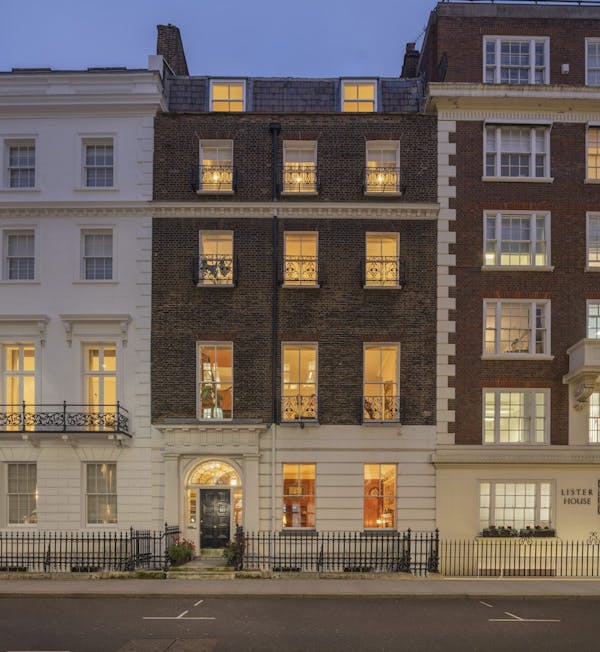 Image for 'Bridgerton perfect' Marylebone mansion seeks £12.95mn