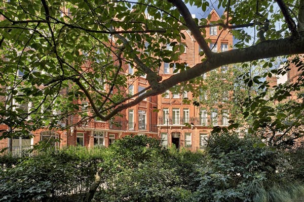 Image for £50mn mega-listing in Knightsbridge gets 2024 off to a flyer