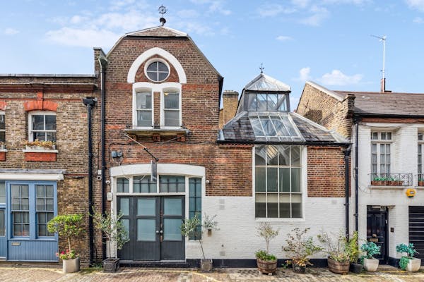 Image for Buyer snaps up historic mews house in Marylebone Village