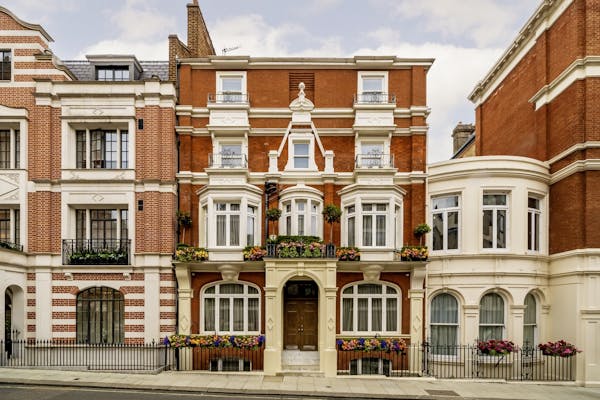 Image for £15mn price tag for turnkey Mayfair townhouse with Omani royal provenance