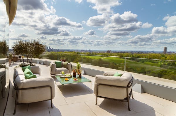 Image for PCL developer highlights outside space price premium as park-side tower breaches sales milestone