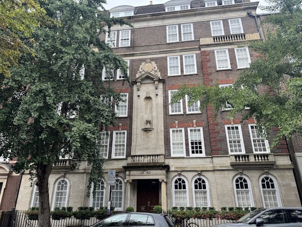 Image for Marylebone mansion block to go under the hammer