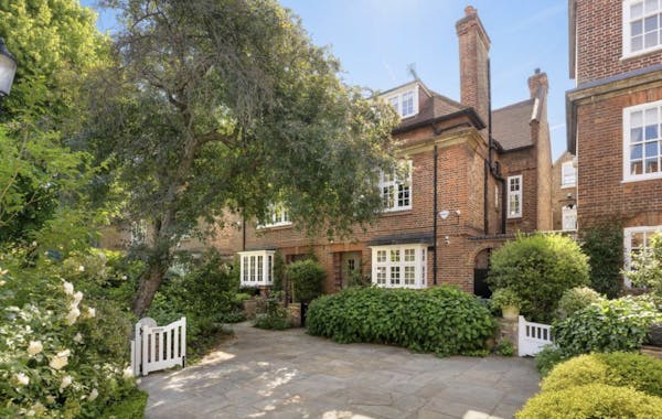 Image for Weekly Showcase: Ten featured prime resi listings