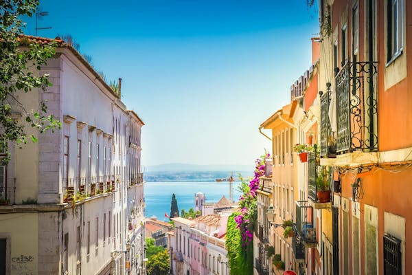 Image for 'A fundamental reshaping of the global wealth landscape': Europe re-emerges as a prime destination for the super-rich