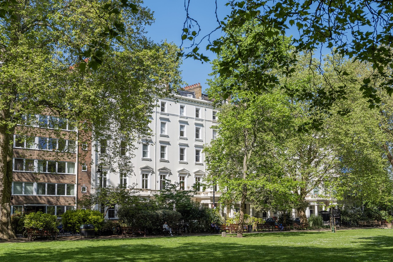 In Pictures: Rare Connaught Square townhouse hits the market at £6.5mn ...