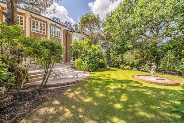 Image for In Pictures: North London mansion offered for sale for first time in 25 years