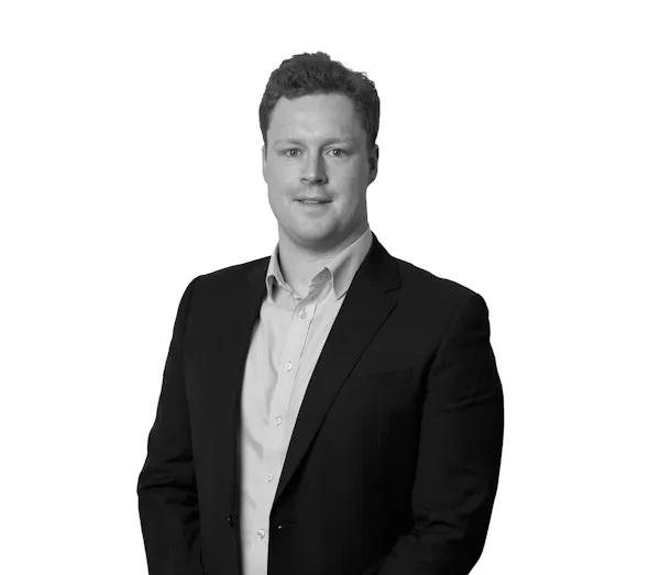 Image for Luxury brokerage hires Savills associate director for country lettings push