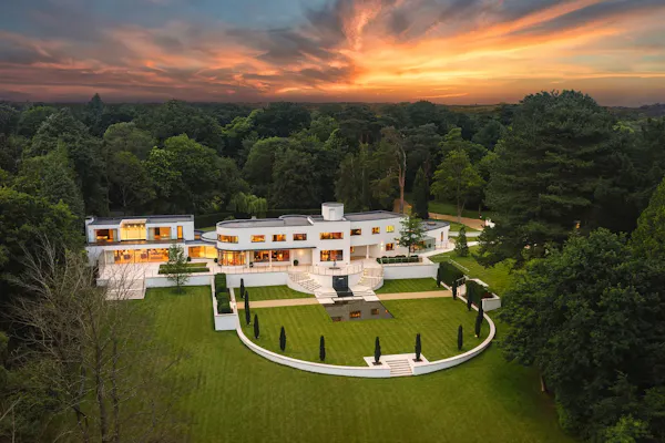 Image for In Pictures: 1930s Wentworth 'masterpiece' hits the market at £15mn