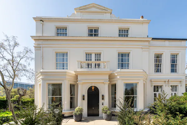 Image for £23.5mn price tag for SHH-designed Little Venice villa