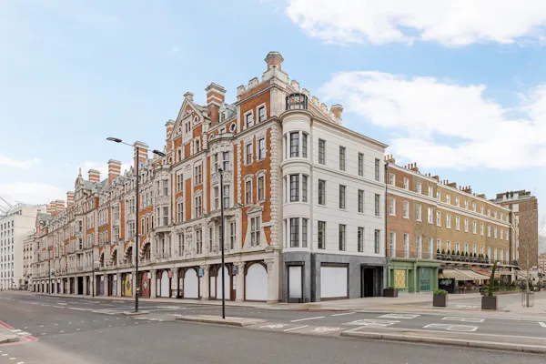 Image for Knightsbridge Gate nears sell-out after £30mn double deal