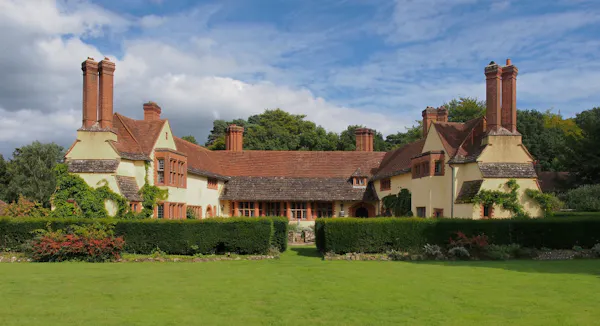 Image for Jackson-Stops backs Lutyens heritage charity